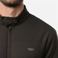 TravisMathew Interlude Full Zip Golf Jacket 12 TravisMathew Interlude Full Zip Golf Jacket -Golf Shoes Sales Store Travis Mathew SS21 Interlude Sweater Jacket 1MT003 0BLK Code SWTRA018 M Black Model 2
